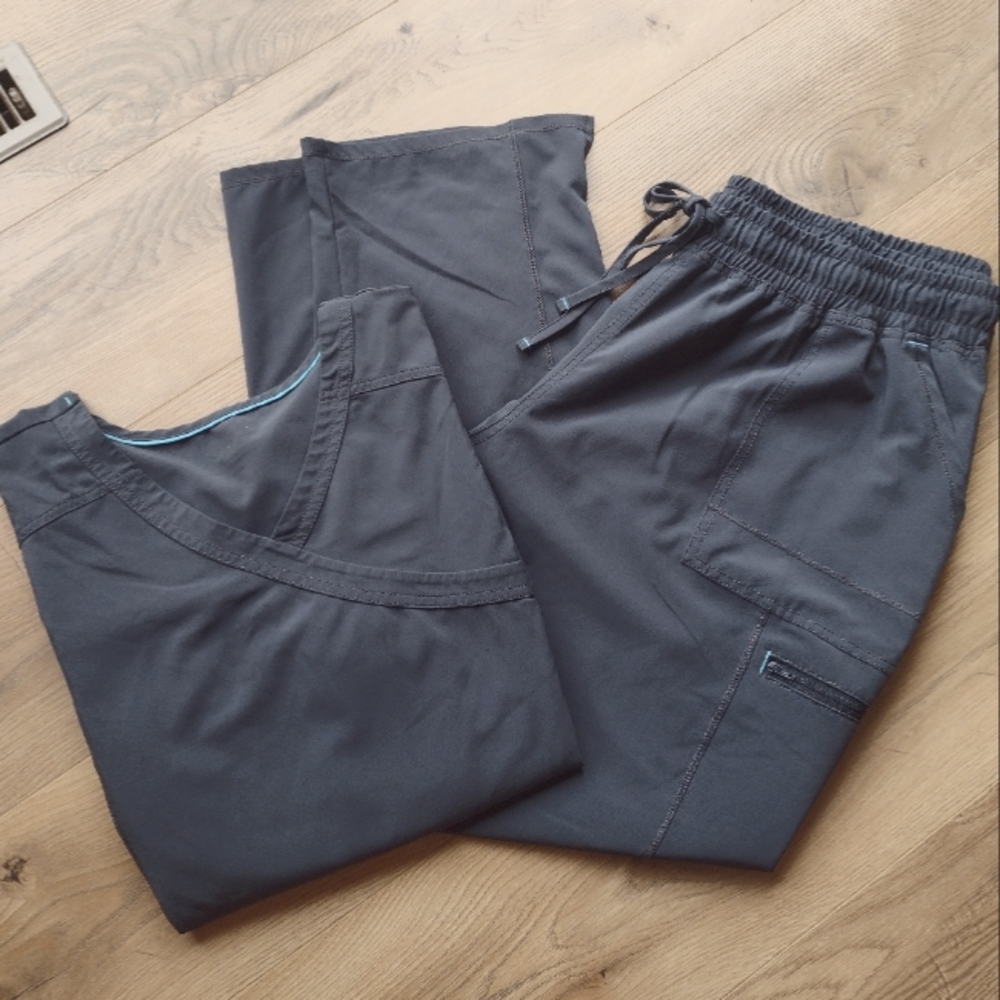 Scrubstar scrub set